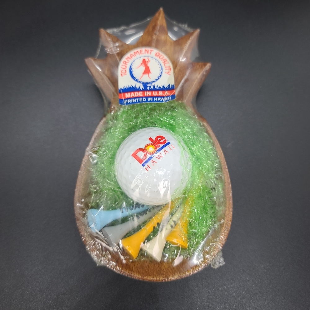 Dole Hawaii Vintage Golf Ball & Tees.